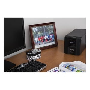 Smart-UPS, Line Interactive, 750VA, Tower, 230V, 6 IEC C13-Stecker, SmartConnect Port+SmartSlot, AVR, LCD