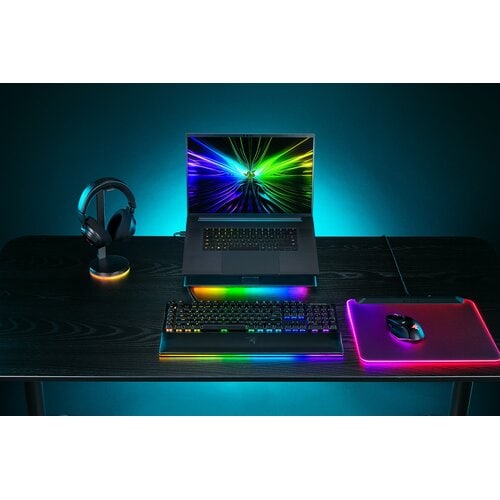 LAPTOP COOLING PAD Razer 18" - Diamètre du ventilateur: 14 cm - Couleur du produit: Noir - Interface de l'hôte: USB. Type 