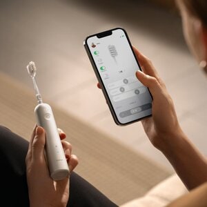 Laifen Wave, Adulto, Spazzolino rotante-oscillante, Bianco, 66000 movimenti per minuto, Bianco, Ovale