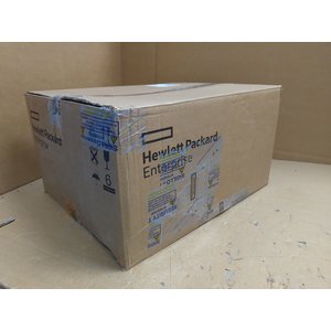 HPE ML30 GEN10+ E-2314 1P 16G / SCATOLA APERTA E DANNEGGIATA       