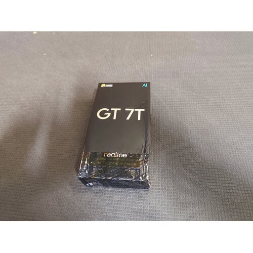 realme GT 7T. Dimensioni diagonale schermo: 17,3 cm (6.8"), Risoluzione del display: 2800 x 1280 Pixel. Famiglia processor