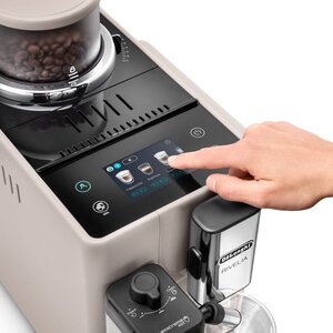 DeLonghi Rivelia Sand Beige, macchina automatica per caffè in chicchi, colore beige